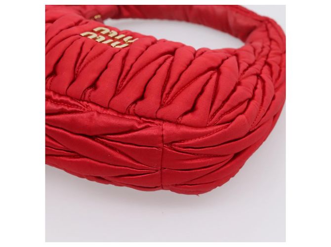 Sac à main Miu Miu Matelassé Satin 2way Rouge Or Auth 207610M Doré - vue 15