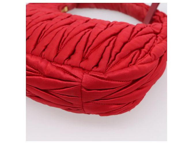 Sac à main Miu Miu Matelassé Satin 2way Rouge Or Auth 207610M Doré - vue 17