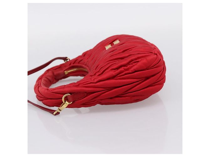 Sac à main Miu Miu Matelassé Satin 2way Rouge Or Auth 207610M Doré - vue 3