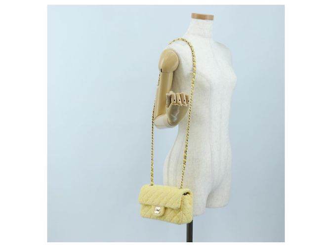 Bolso de hombro CHANEL Mini Matelasse con cadena en Tweed Yellow Gold CC Auth BA16205SM Amarillo - vista 30