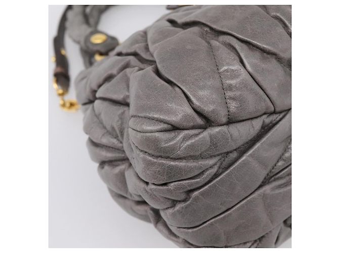 Borsa a mano Miu Miu Matelassé in pelle 2way Grigio Oro Auth 167718M Marrone D'oro - vista 17