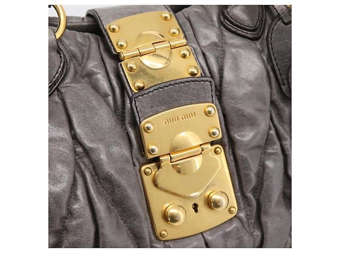 Borsa a mano Miu Miu Matelassé in pelle 2way Grigio Oro Auth 167718M Marrone D'oro - vista 21