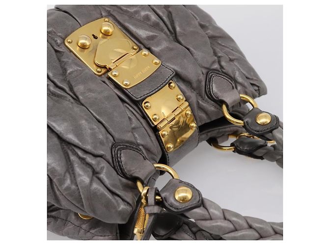 Borsa a mano Miu Miu Matelassé in pelle 2way Grigio Oro Auth 167718M Marrone D'oro - vista 6