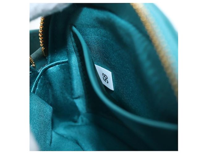 Borsa vita Miu Miu Matelassé in pelle Verde Oro Auth LN043M D'oro - vista 11