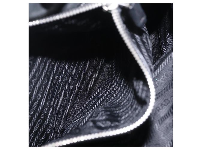Saco Tote PRADA Nylon Preto Prata Auth 207682 - vista 27