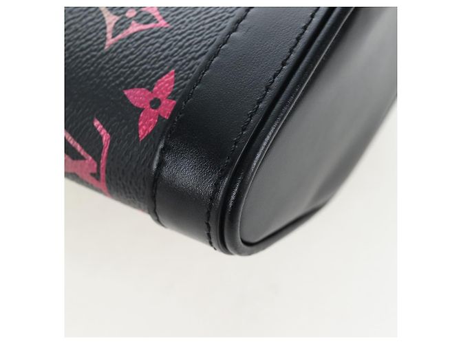 LOUIS VUITTON Monogram Gradient Envelope Pouch Black M13906 LV Auth LN216SM - view 17