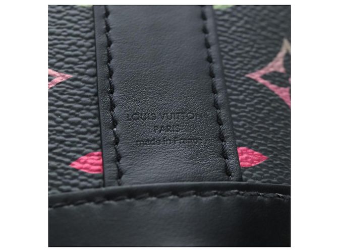 LOUIS VUITTON Monogram Gradient Envelope Pouch Black M13906 LV Auth LN216SM - view 18