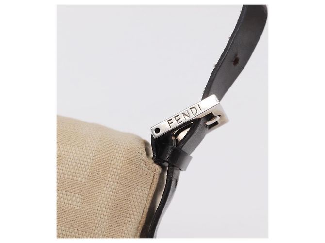 Sac à épaule FENDI Zucca Canvas Mamma Baguette Ivory Silver Auth 205920 Argenté Écru - vue 23