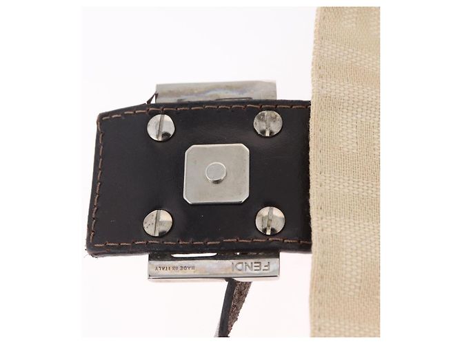 Sac à épaule FENDI Zucca Canvas Mamma Baguette Ivory Silver Auth 205920 Argenté Écru - vue 25