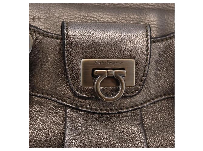 Borsa Salvatore Ferragamo Gancini in pelle argento autentica 207554A - vista 18