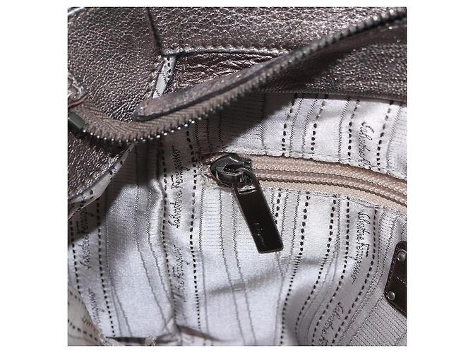 Borsa Salvatore Ferragamo Gancini in pelle argento autentica 207554A - vista 23