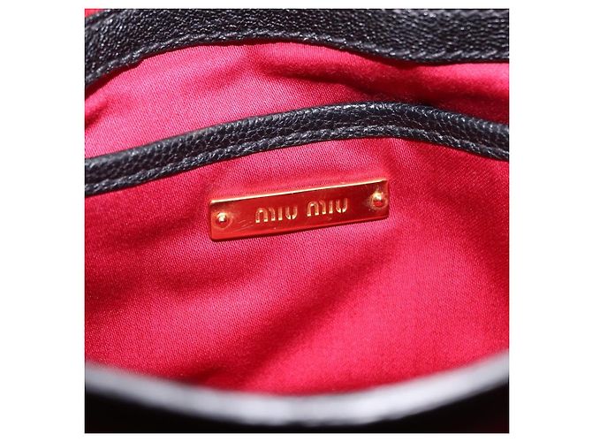 Bolsa de Ombro Miu Miu Couro Preto Ouro Auth 207615V Dourado - vista 26