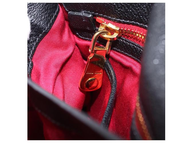 Bolsa de Ombro Miu Miu Couro Preto Ouro Auth 207615V Dourado - vista 31