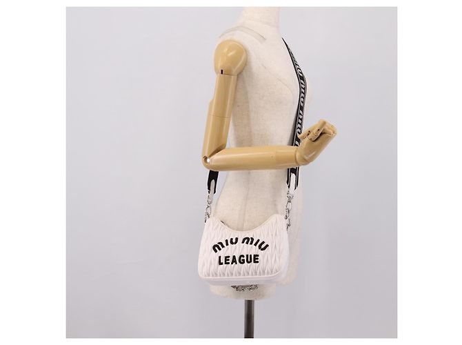 Sac à main Miu Miu en cuir 2way Blanc Argent Auth 167717SAM Argenté - vue 25