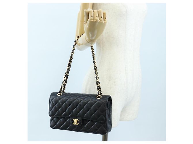 Borsa a tracolla CHANEL Chain Matelasse 25 Pelle Caviar Nero Oro CC Auth BA16029SV D'oro - vista 32
