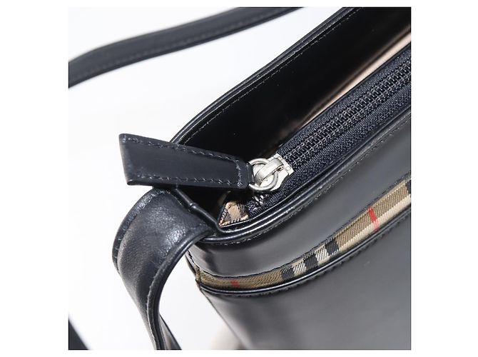 Sac à bandoulière BURBERRY en cuir noir argent Auth 206789A Argenté - vue 18