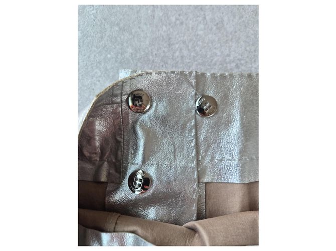 Louis Vuitton silberner Leder-Minirock - Ansicht 9