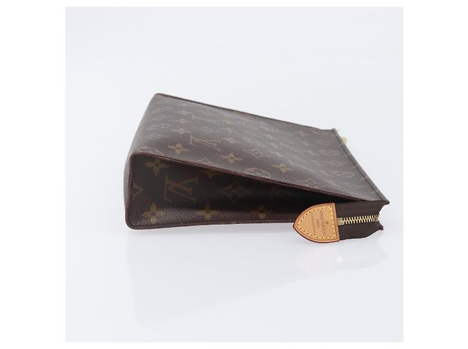 LOUIS VUITTON Monogram Poche Toilette 26 Pouch M47542 LV Auth 207402A Monogramma - vista 3