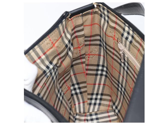 Bolsa de Ombro BURBERRY Couro Preto Prata Auth 206802 - vista 21