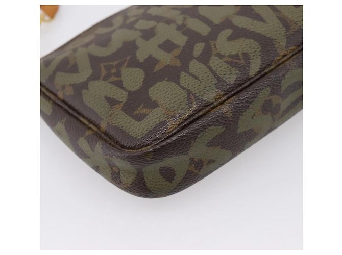 LOUIS VUITTON Monogram Graffiti Pochette Accessoires Khaki M92191 Auth 207561A Cachi Monogramma - vista 18