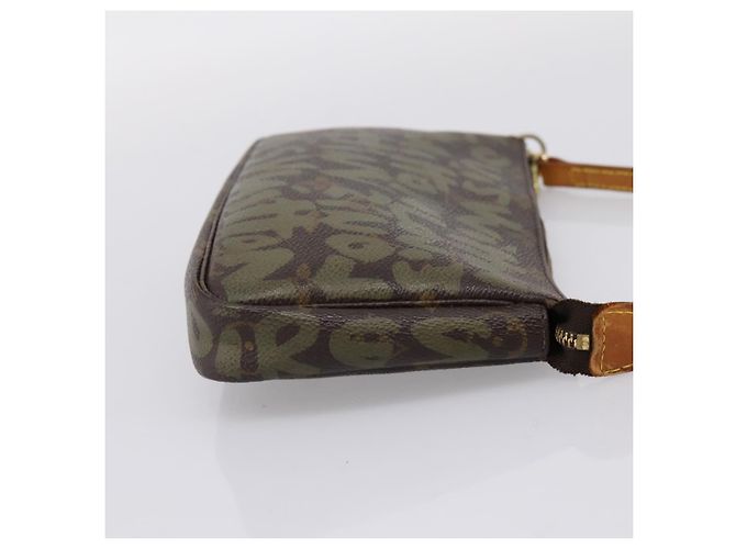 LOUIS VUITTON Monogram Graffiti Pochette Accessoires Khaki M92191 Auth 207561A Cachi Monogramma - vista 4