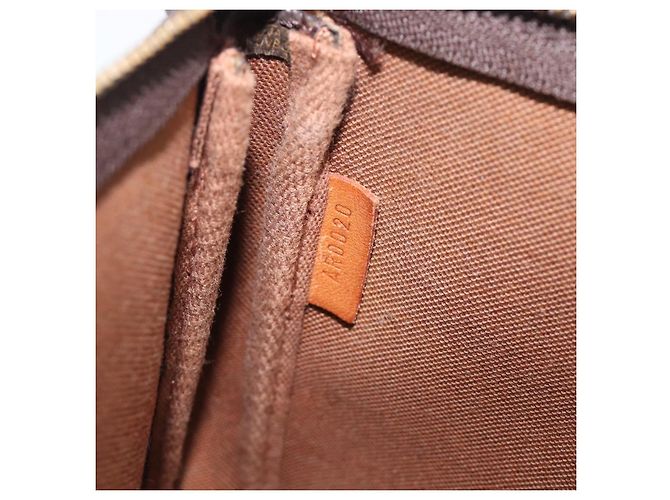 LOUIS VUITTON Monogram Pochette Accessoires Pouch M51980 LV Auth 202469 Monograma - vista 12