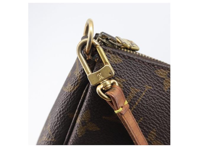 LOUIS VUITTON Monogram Pochette Accessoires Pouch M51980 LV Auth 202469 Monograma - vista 20