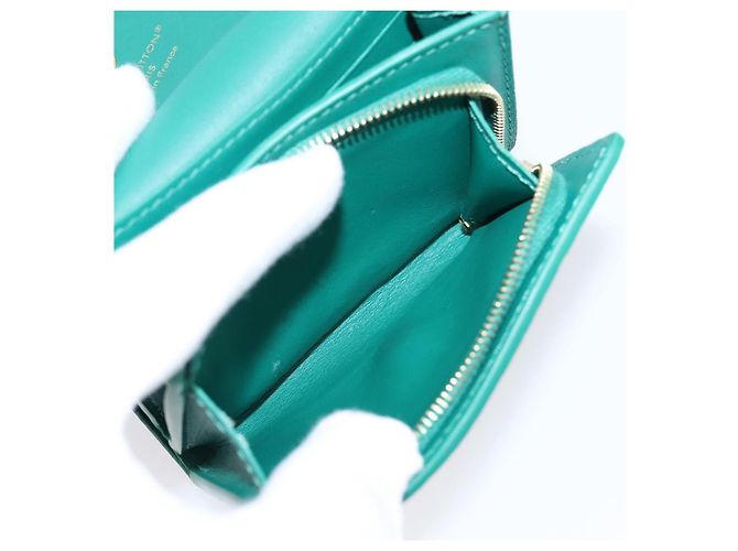 LOUIS VUITTON Portefeuille Capsine Wallet Leather Green M12407 LV Auth 206669V Verde - vista 11