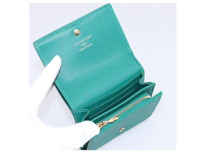 LOUIS VUITTON Portefeuille Capsine Wallet Leather Green M12407 LV Auth 206669V Verde - vista 9