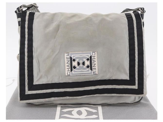 CHANEL Chanel Sports Messenger Bag Nylon Silver CC Auth bs37405 Argento - vista 12