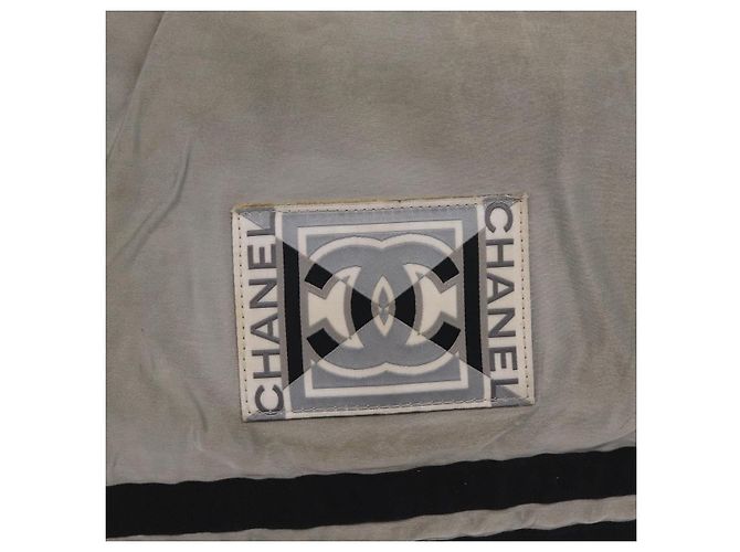 CHANEL Chanel Sports Messenger Bag Nylon Silver CC Auth bs37405 Argento - vista 23