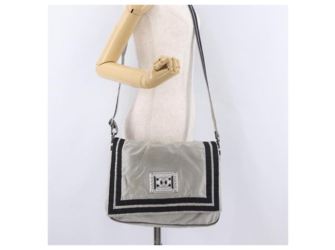CHANEL Chanel Sports Messenger Bag Nylon Silver CC Auth bs37405 Argento - vista 34