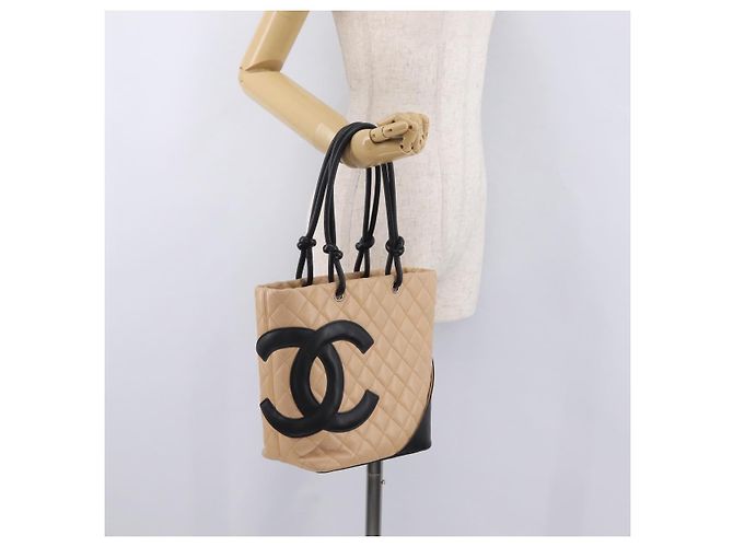 CHANEL Cambon Line Matelasse Tote Bag aus Leder Beige Silber CC Auth 206839V - Ansicht 25