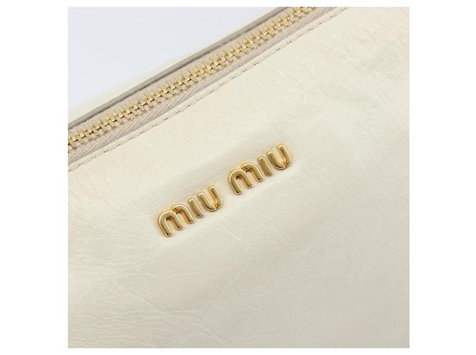Borsa a mano Miu Miu in pelle bianca e oro Auth hk4200V Bianco D'oro - vista 20