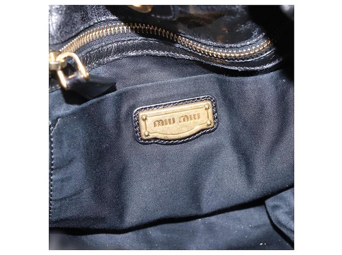 Bolsa de Mão Miu Miu em Couro 2way Preta Dourada Auth 167723M Preto Dourado - vista 20