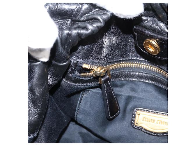 Bolsa de Mão Miu Miu em Couro 2way Preta Dourada Auth 167723M Preto Dourado - vista 23