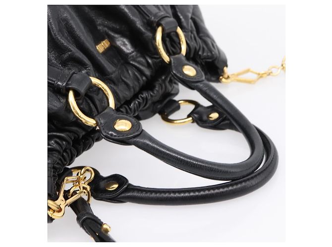 Bolsa de Mão Miu Miu em Couro 2way Preta Dourada Auth 167723M Preto Dourado - vista 7