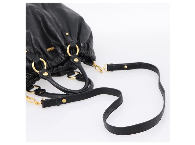 Bolsa de Mão Miu Miu em Couro 2way Preta Dourada Auth 167723M Preto Dourado - vista 9