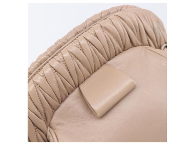 Miu Miu Matelassé Schultertasche mit Kette aus Leder Pink Gold Auth 206324M Golden - Ansicht 21