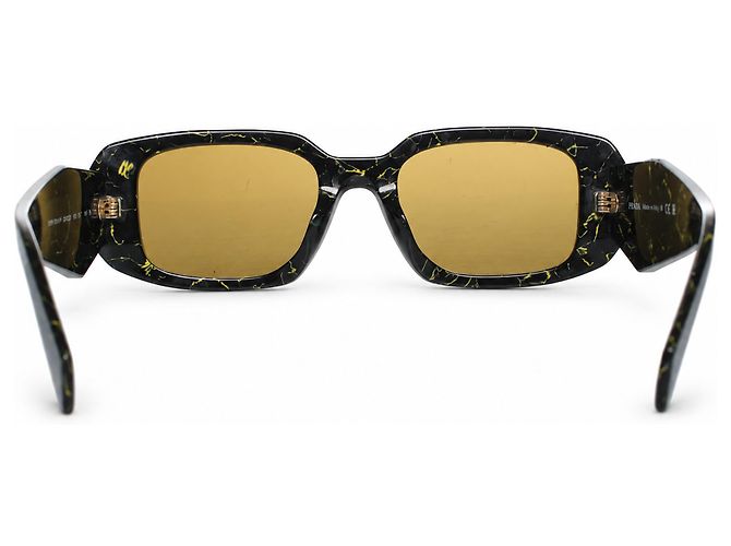 Prada, occhiali da sole SPR 17W-F con stampa marmo Nero Giallo - vista 5