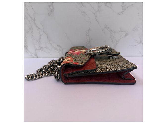 Borsa Mini Gucci Dionysus GG Supreme Bloom Rosa Bianco Rosso Verde Monogramma - vista 6