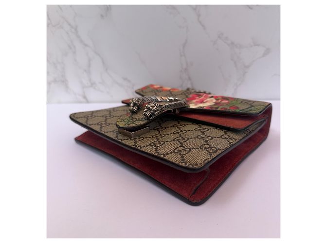 Borsa Mini Gucci Dionysus GG Supreme Bloom Rosa Bianco Rosso Verde Monogramma - vista 9
