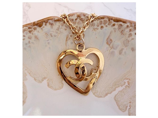 Collana Chanel Vintage Heart CC D'oro - vista 5
