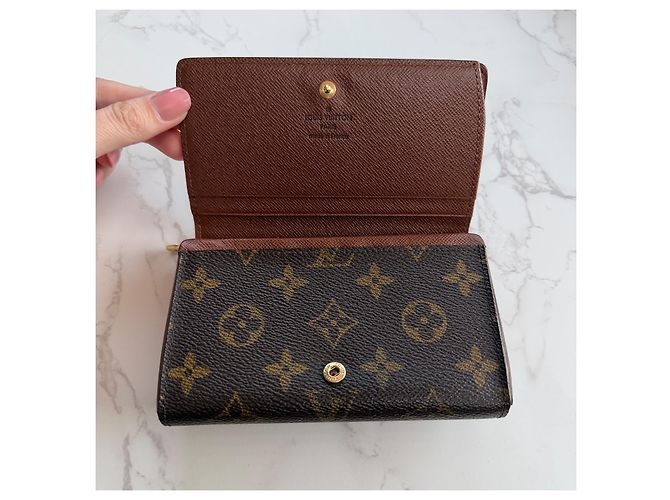Louis Vuitton Monogram Canvas Zippy Wallet Brown - view 12