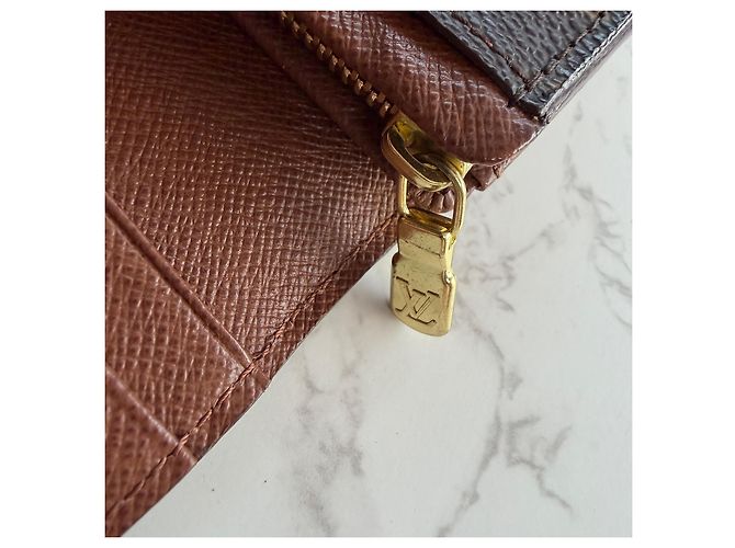 Louis Vuitton Monogram Canvas Zippy Wallet Brown - view 16