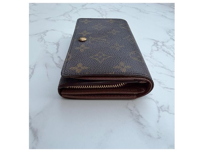 Louis Vuitton Monogram Canvas Zippy Wallet Brown - view 7