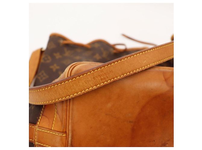 Bolsa de Balde Louis Vuitton Monogram Noe Marrom - vista 10