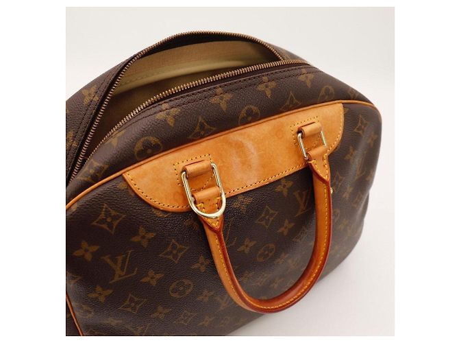 Louis Vuitton Monogram Canvas Keepall 50 Castaño Monograma - vista 9