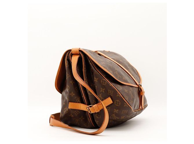 Bolsa Louis Vuitton Monogram Canvas Souveraine Marrom Monograma - vista 4