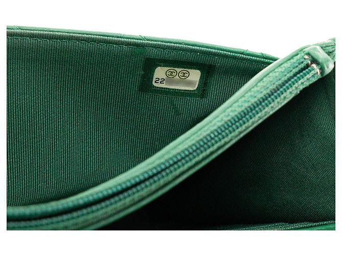 CHANEL - Borsa a tracolla Wallet On Chain Classique/Timeless in pelle liscia verde - vista 8